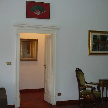 Primo Piano - Dimora Di Prestigio Монтесильвано